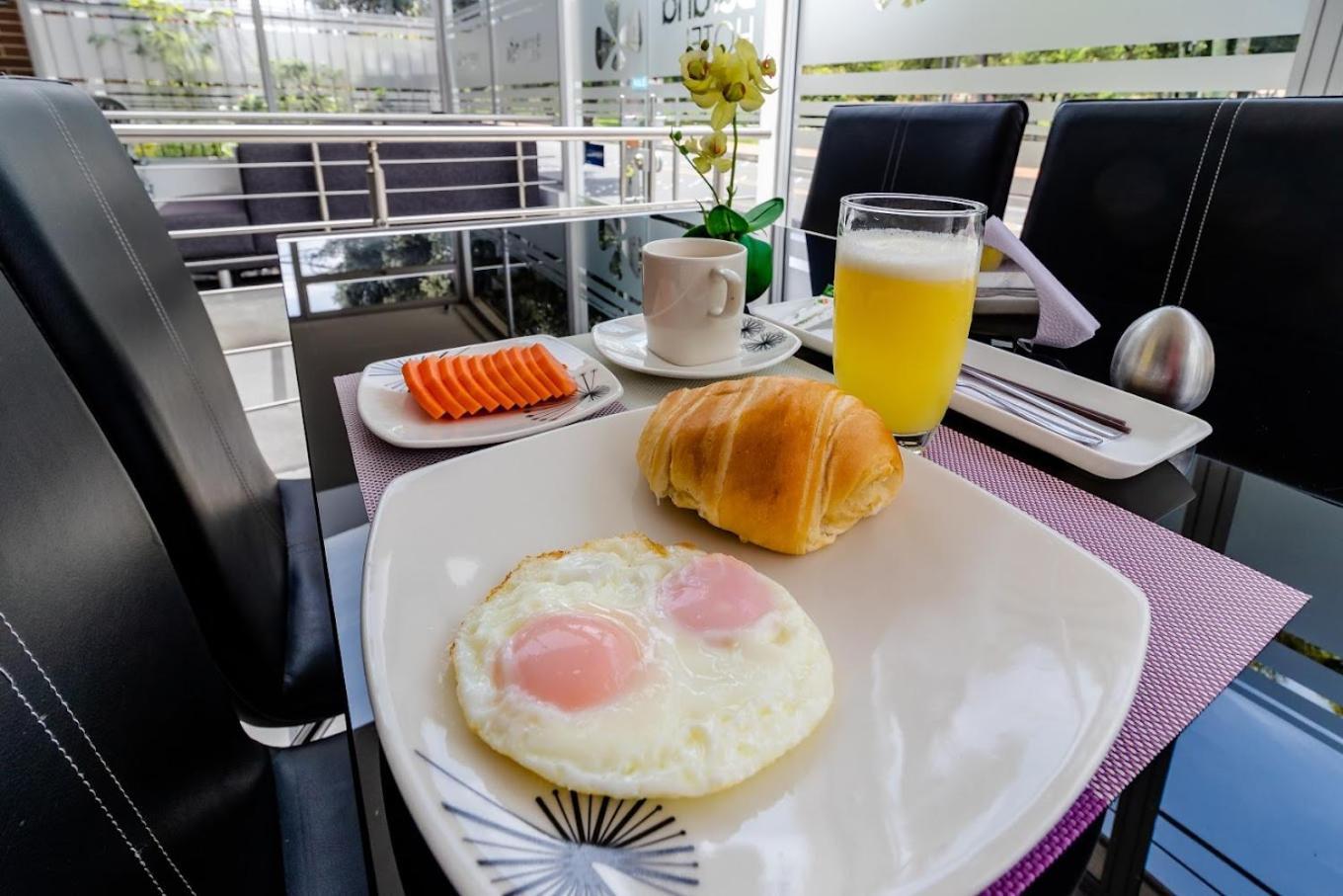 Hotel Burana Bogotá Zewnętrze zdjęcie